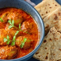 Parathey With Dum Aloo